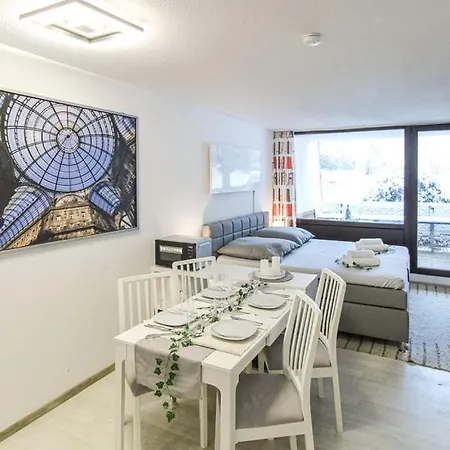 Sunny Apartment